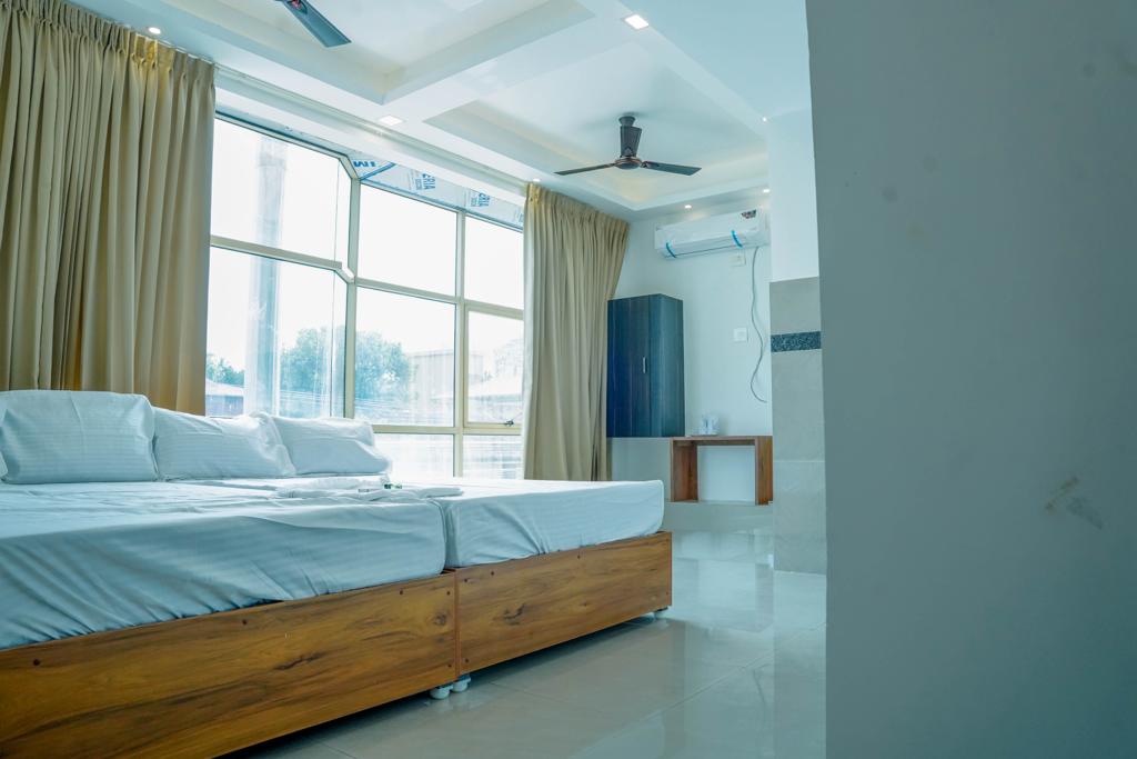 nearest rooms in thrissur