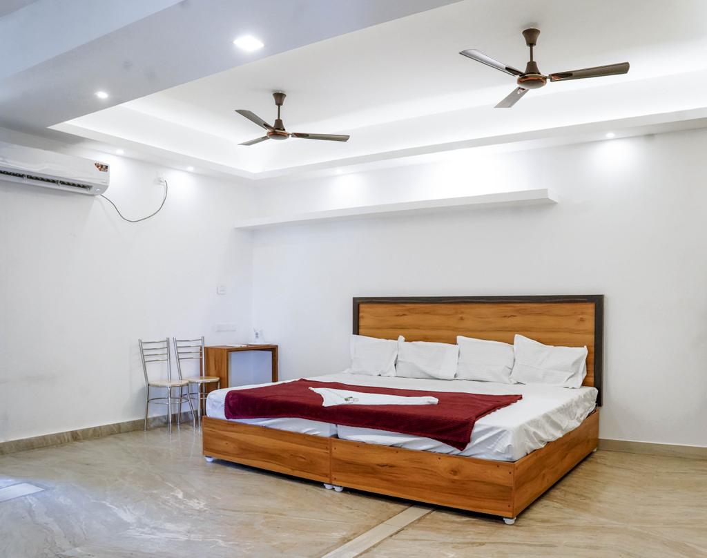 nearest rooms in thrissur